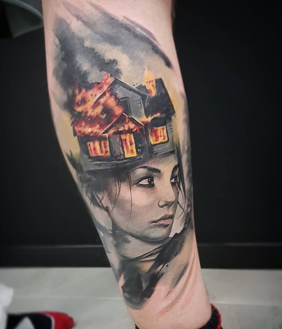 a japanische tattoos in leipzig of a woman with a house on her head, konstanz, germany